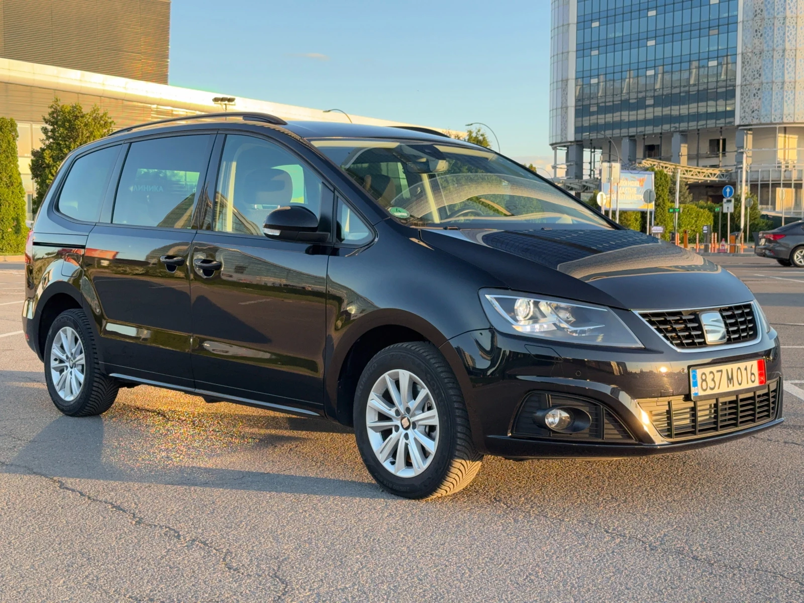 VW Sharan Bi-Xenon* 7 места* 2.0TDI* 150кс* РЪЧНА* 111 931км