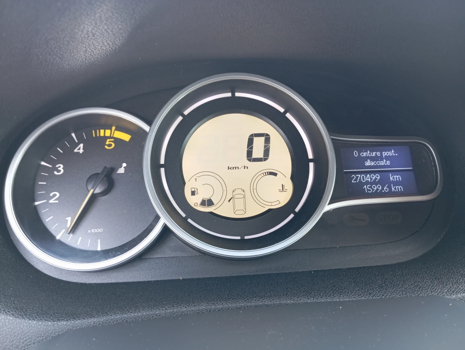 Renault Megane 1.5 dci Лизинг , снимка 12 - Автомобили и джипове - 54753752