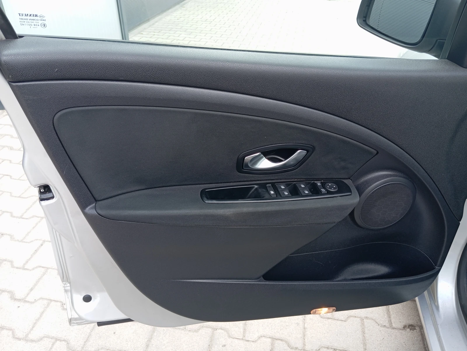 Renault Megane 1.5 dci Лизинг , снимка 8 - Автомобили и джипове - 54753752