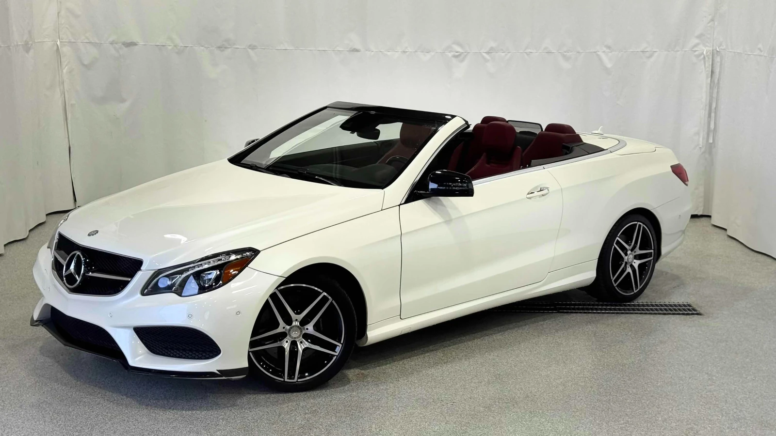 Mercedes-Benz E 400 ОБДУХВАНЕ * 64209 км. * CARFAX * АВТО КРЕДИТ * 