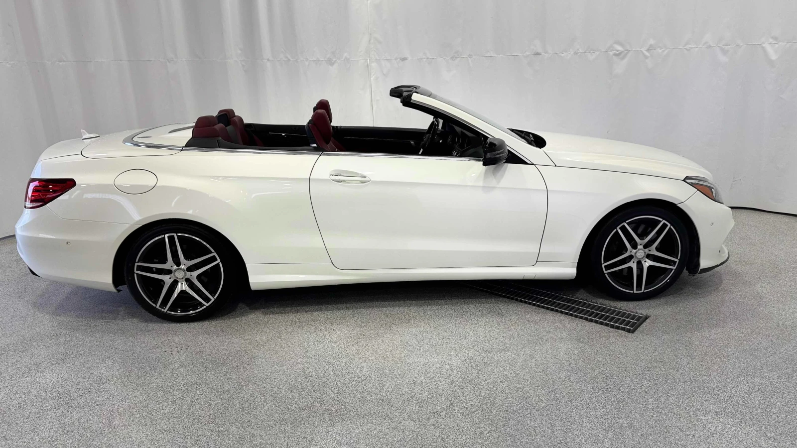 Mercedes-Benz E 400 ОБДУХВАНЕ * 64209 км. * CARFAX * АВТО КРЕДИТ * , снимка 5 - Автомобили и джипове - 54767422