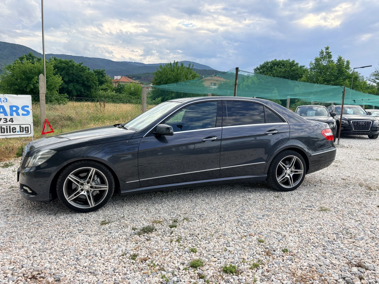 Mercedes-Benz E 350 Full Paket, снимка 10 - Автомобили и джипове - 54934762