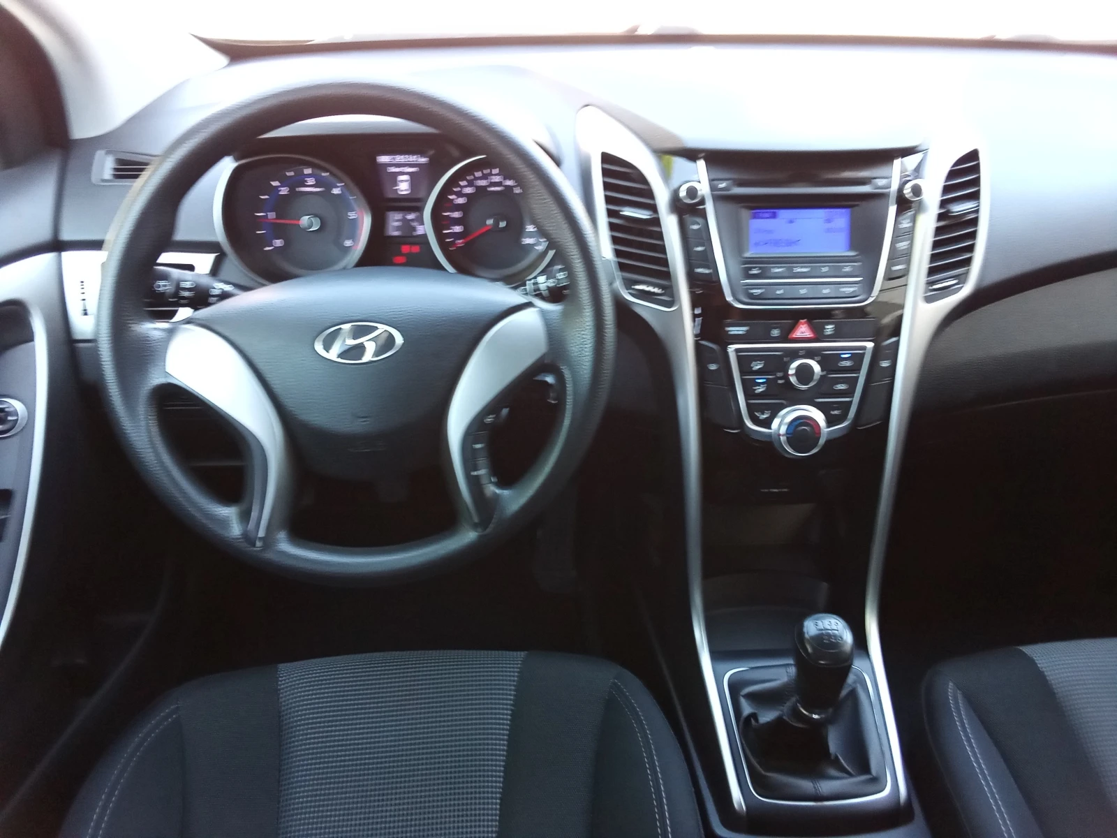 Hyundai I30 1.4CRDI-90kc., снимка 9 - Автомобили и джипове - 55192209