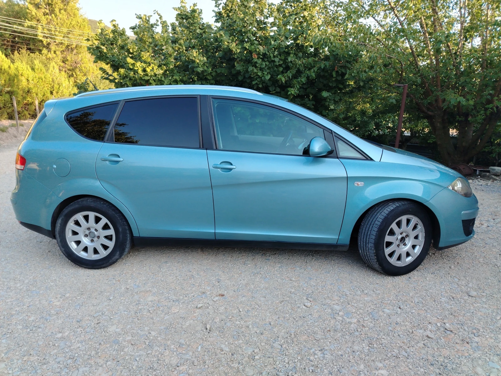 Seat Altea XL 1.9 TDI, снимка 2 - Автомобили и джипове - 55465488