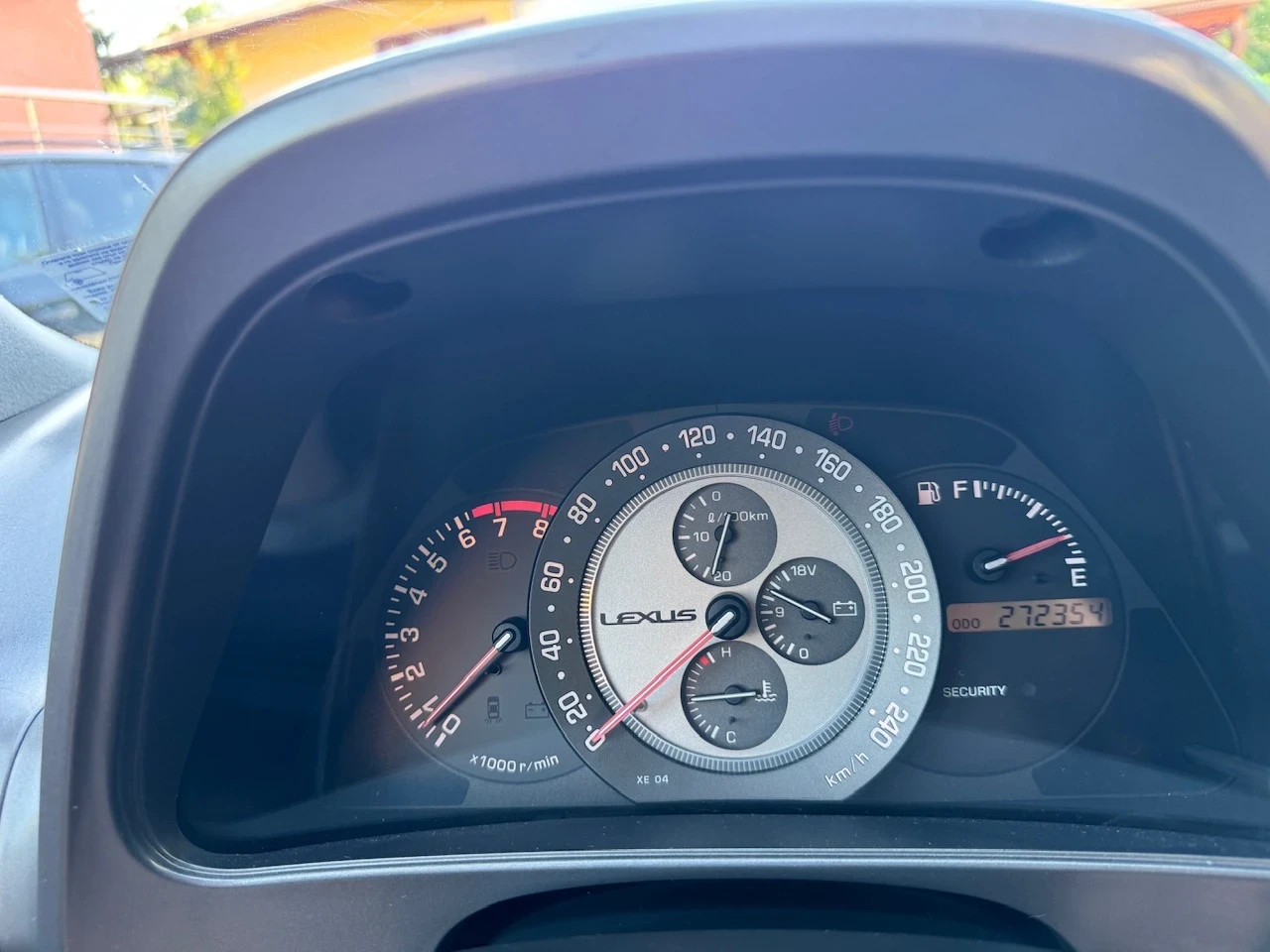 Lexus IS 200 2.0i 155к.с./LSD/6скор.НАПЪЛ.ОБСЛУЖЕН!, снимка 16 - Автомобили и джипове - 55511050