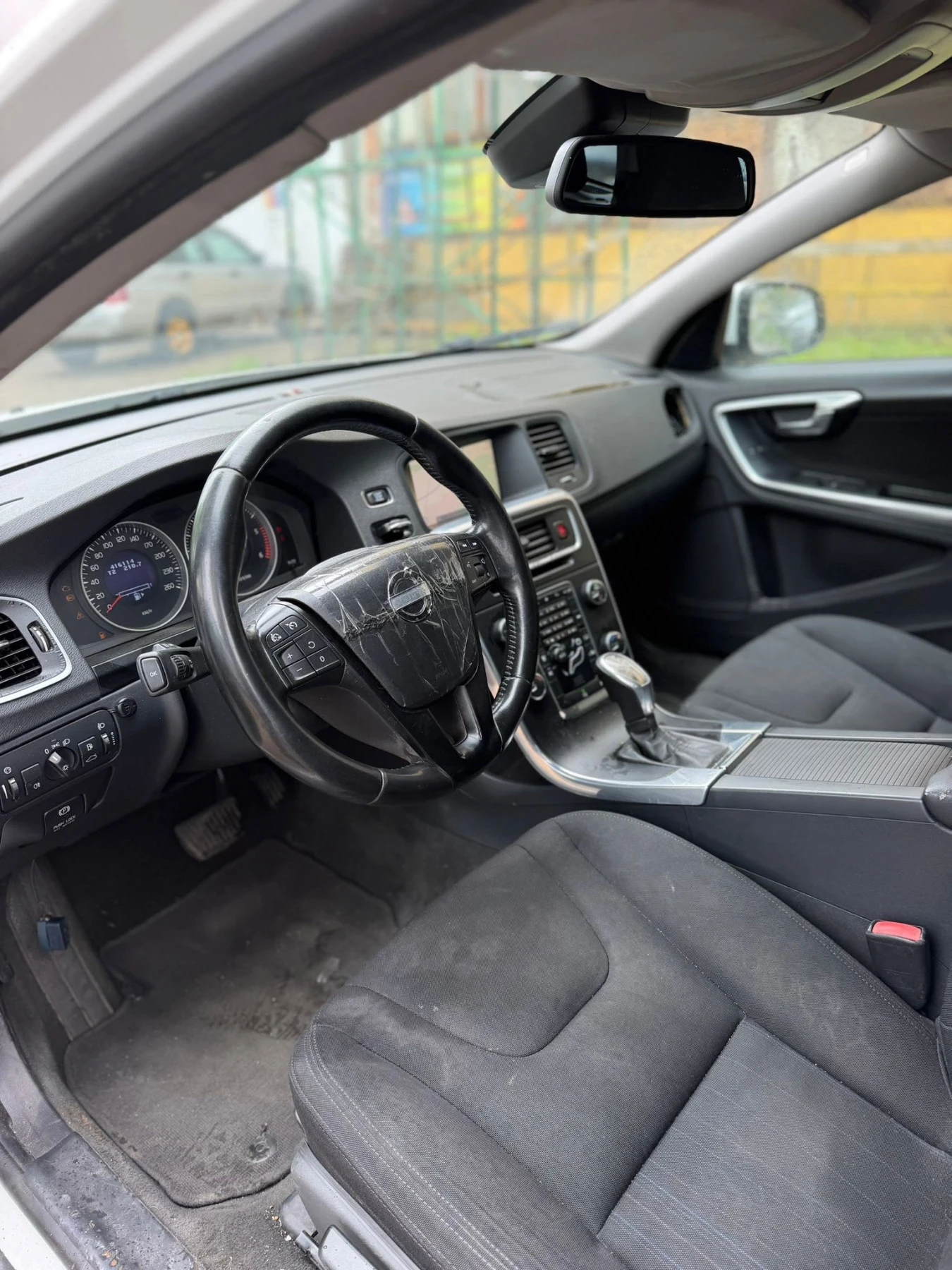 Volvo V60, снимка 9 - Автомобили и джипове - 55769250
