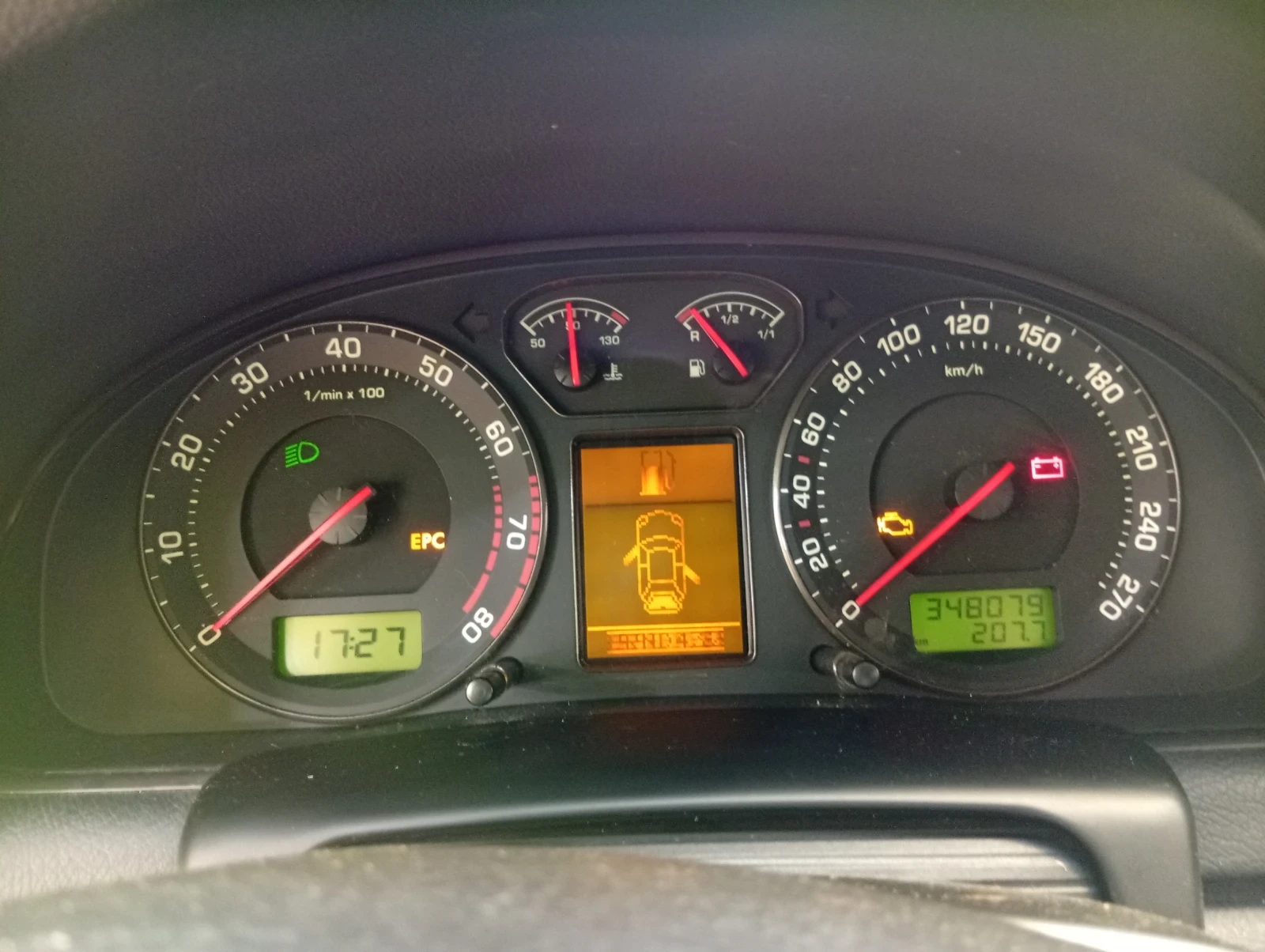 Skoda Superb, снимка 6 - Автомобили и джипове - 55890153