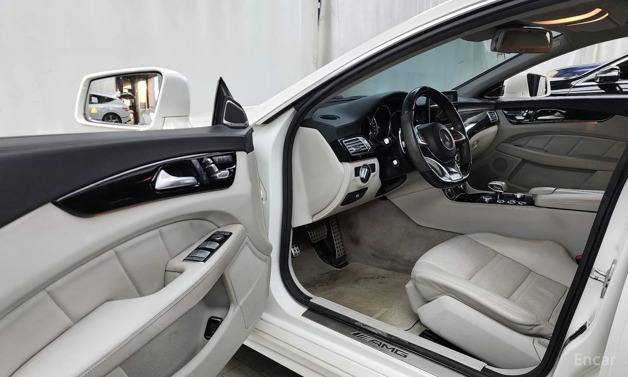 Mercedes-Benz CLS 63 AMG 4MATIC* HARMON* KARDON* ОБДУХВАНЕ* МАСАЖ* 360КАМЕР, снимка 5 - Автомобили и джипове - 55901033