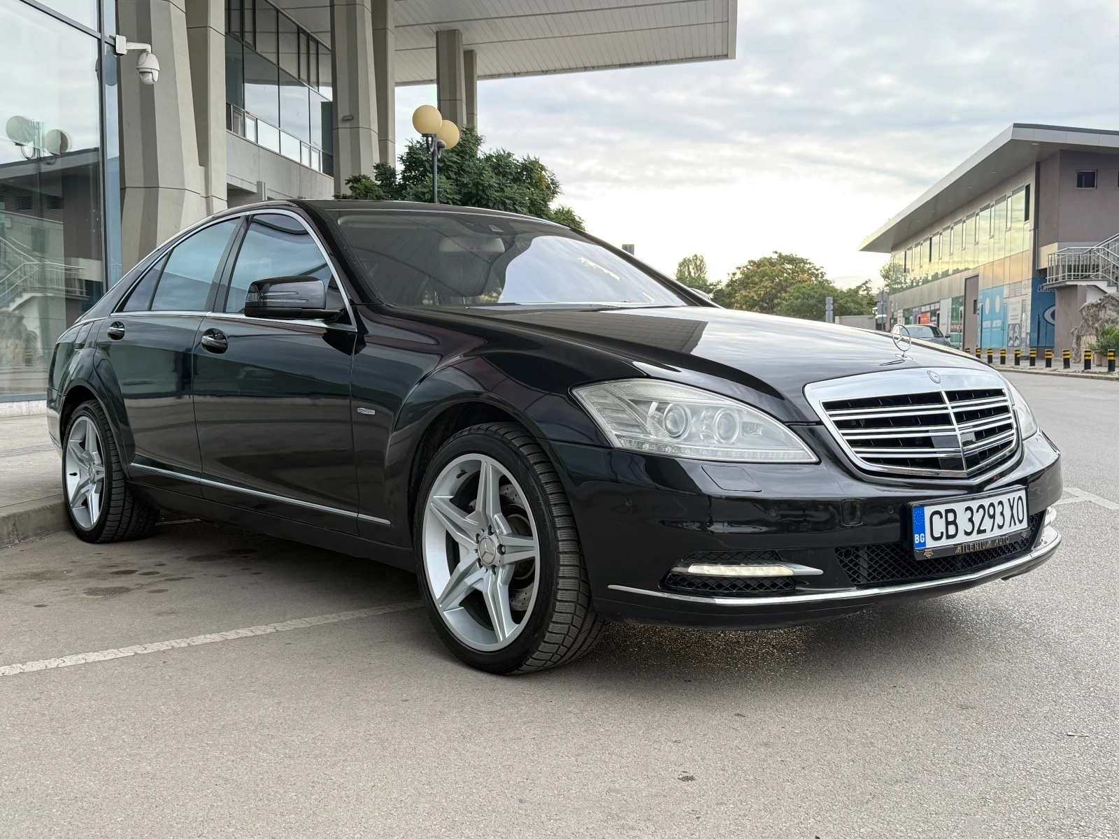 Mercedes-Benz S 350 CDI 4 Matic 258к.с. Bluetec/Всички Екстри/Facelift, снимка 7 - Автомобили и джипове - 56083420