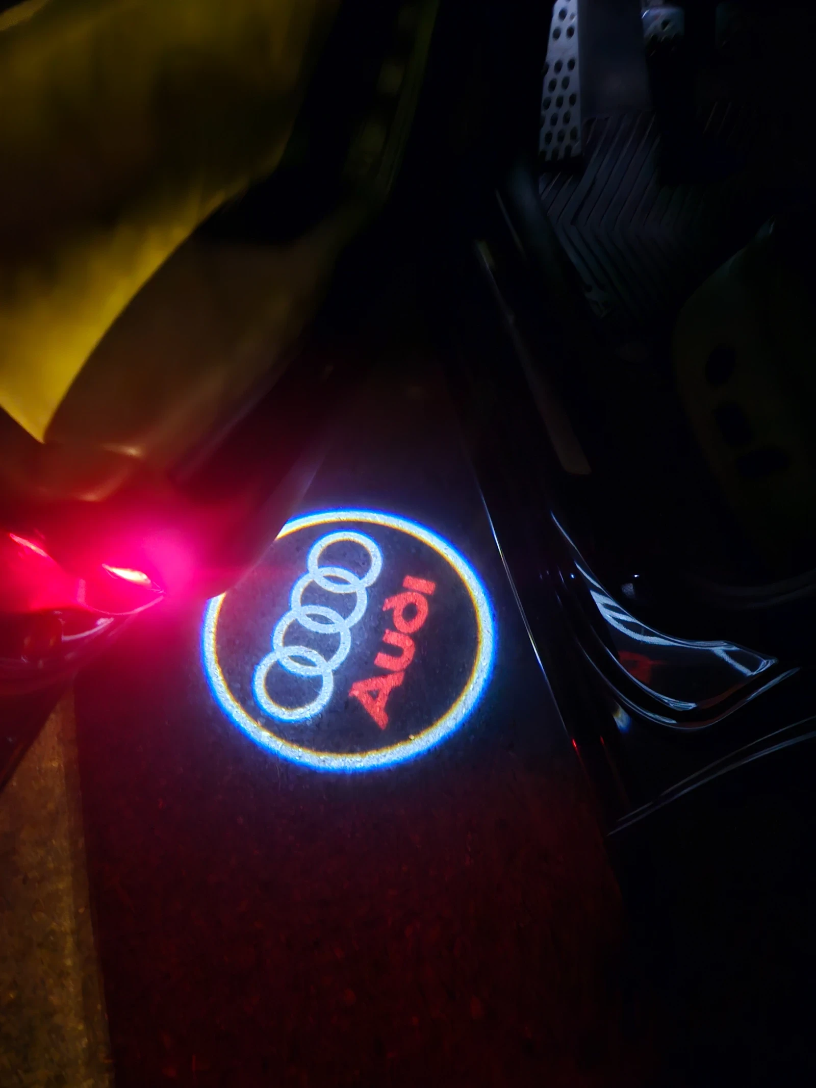 Audi A4 3.0 QUATTRO, снимка 16 - Автомобили и джипове - 56130689