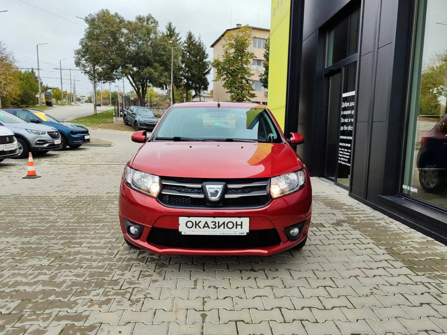 Dacia Sandero II 1.2, снимка 2 - Автомобили и джипове - 56653548