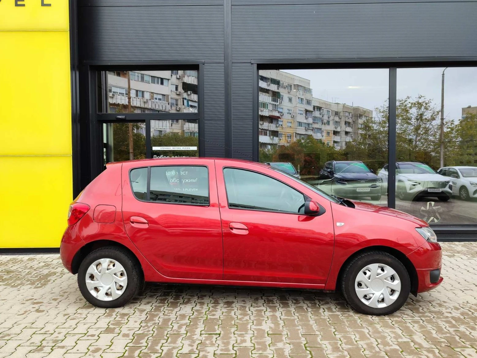 Dacia Sandero II 1.2, снимка 4 - Автомобили и джипове - 56653548