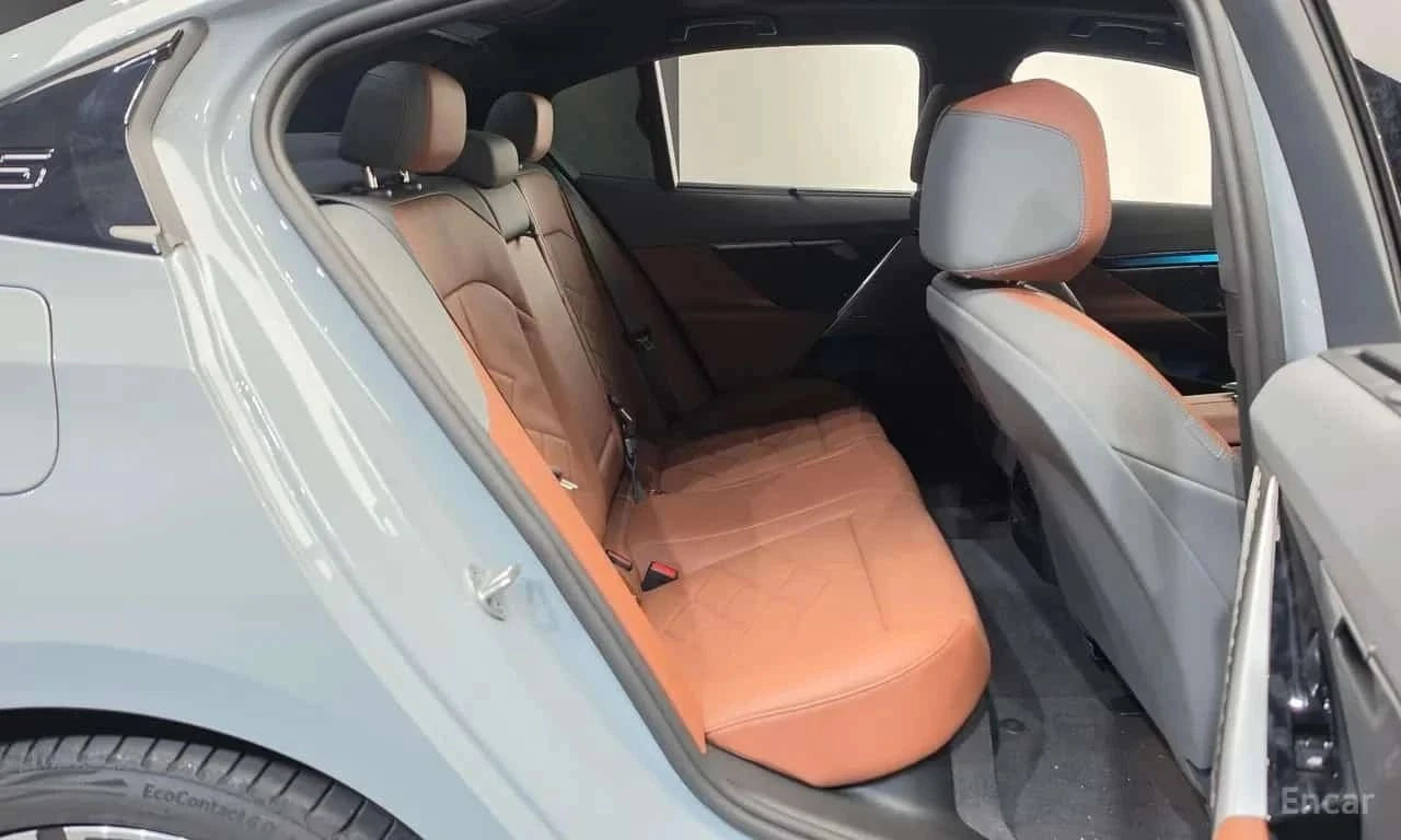 BMW 530E, снимка 12 - Автомобили и джипове - 56689965
