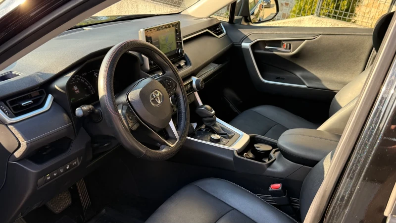 Toyota Rav4 LUXURY PLUS, снимка 10 - Автомобили и джипове - 52401608