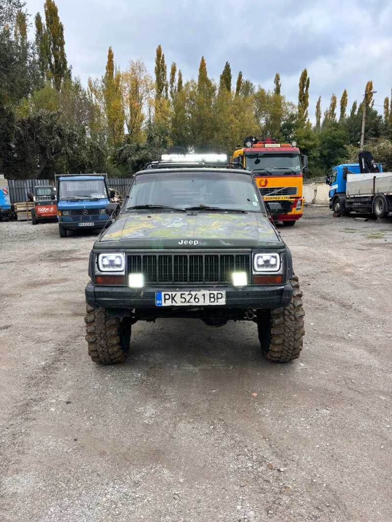 Jeep Cherokee, снимка 2 - Автомобили и джипове - 52042758