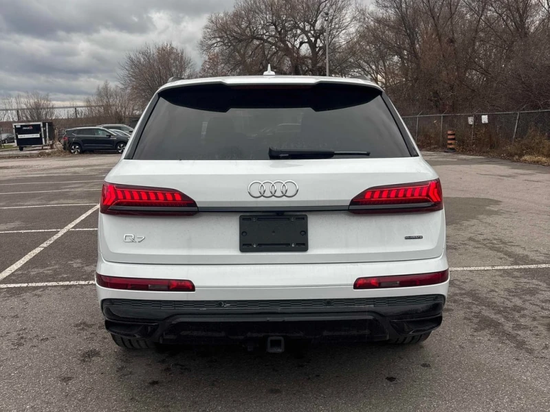 Audi Q7 * Progressiv * CARFAX * БЕЗ ПЪРВОНАЧАЛНА ВНОСКА, снимка 4 - Автомобили и джипове - 52599013