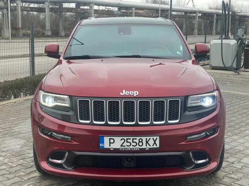 Jeep Grand cherokee SRT! 6.4 ОБСЛУЖЕН ОТ-ДО, 2 КОМПЛЕКТА НОВИ ГУМИ, снимка 2 - Автомобили и джипове - 52893161