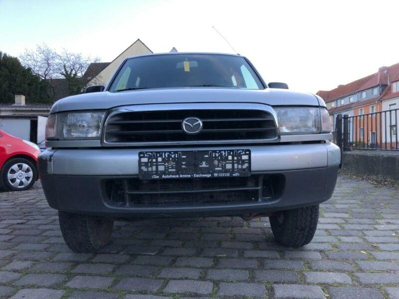 Mazda B2500 2.5 109кс - изображение 3