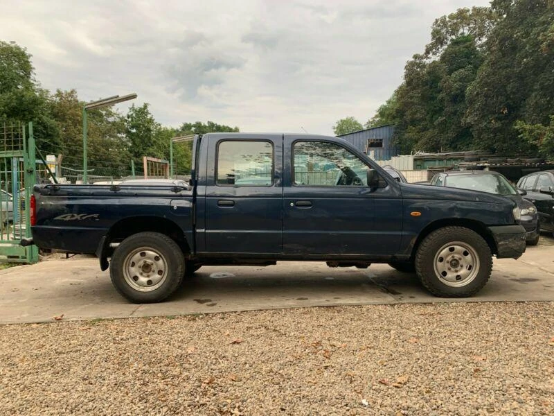 Mazda B2500 2.5 109кс - изображение 4