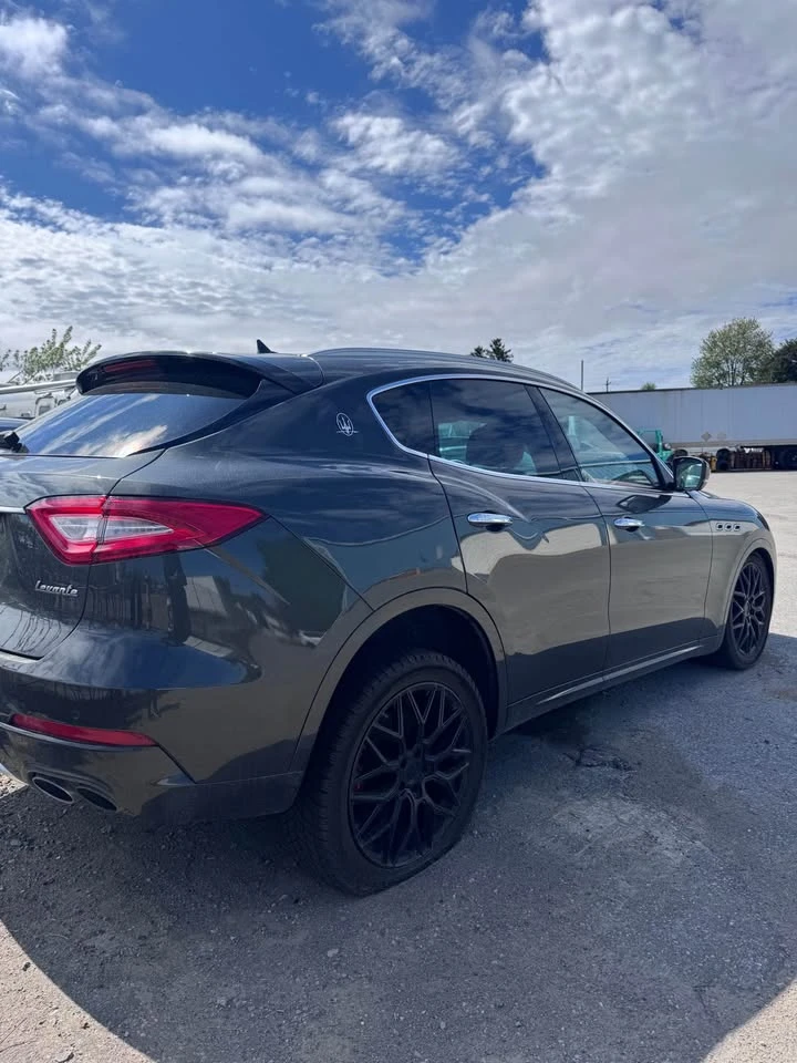 Maserati Levante * LUXURY* * PANORAMA* АвтоКредит(ЦЕНА ДО БГ) - изображение 3