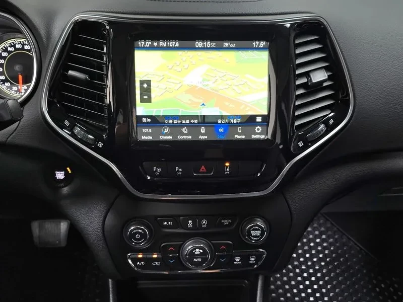 Jeep Cherokee (Kl) 2.4 Limited 2Wd, снимка 13 - Автомобили и джипове - 55190199
