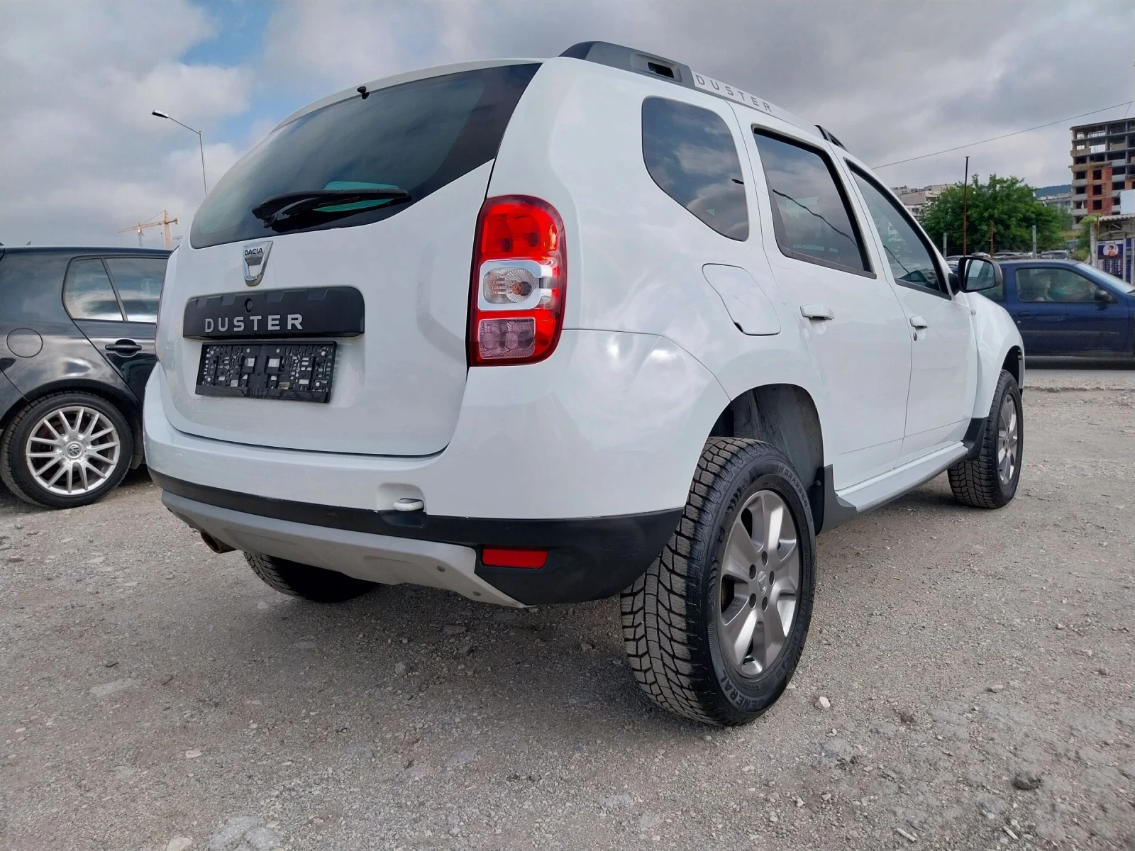 Dacia Duster 1.6 B/GPL - изображение 6