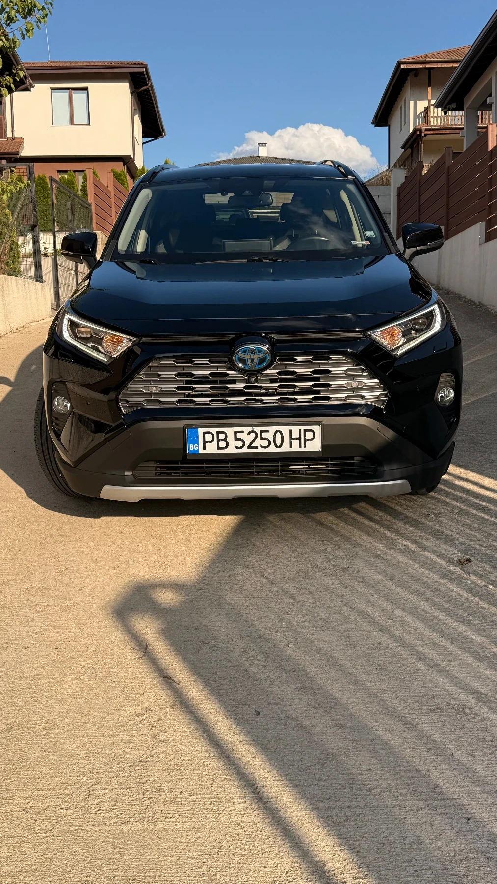Toyota Rav4 LUXURY PLUS - изображение 2