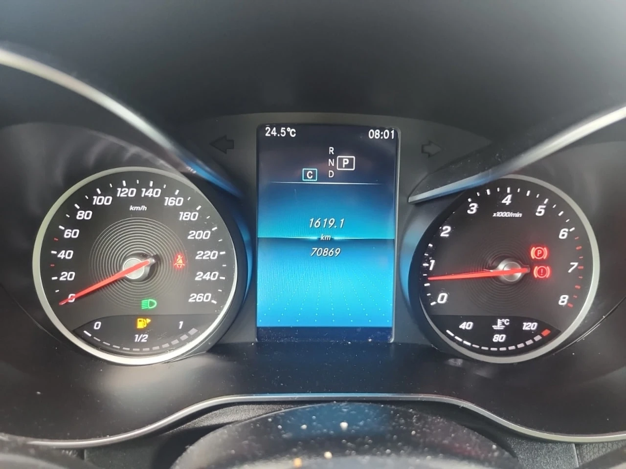 Mercedes-Benz GLC 300 * CARFAX * АВТО КРЕДИТ * ЦЕНА ДО БГ! - изображение 8