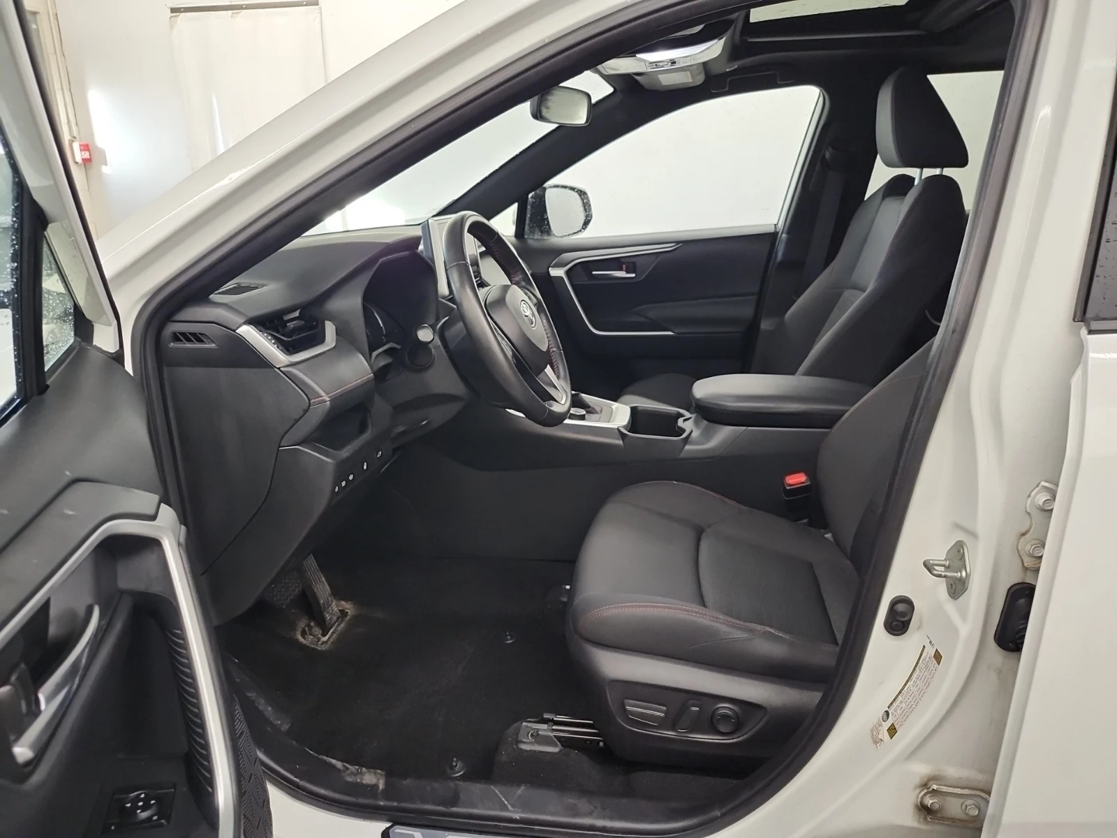 Toyota Rav4 * CARFAX * БЕЗ ПЪРВОНАЧАЛНА ВНОСКА - изображение 7