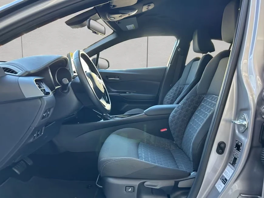 Toyota C-HR 2.0HEV/184HP/CAM/ACC/CARPLAY/KLESS/L.ASS/LED/916f - изображение 8