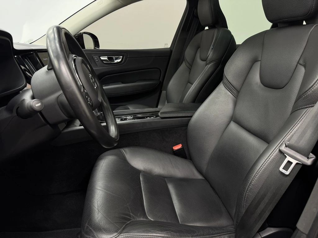 Volvo XC60  XC60 T6 MOMENTUM - изображение 5