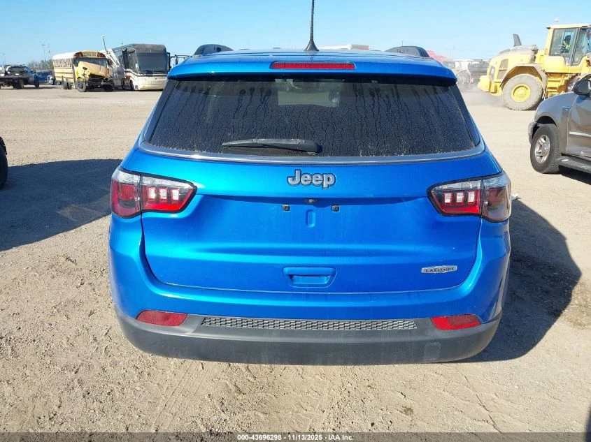 Jeep Compass LATITUDE  - изображение 4