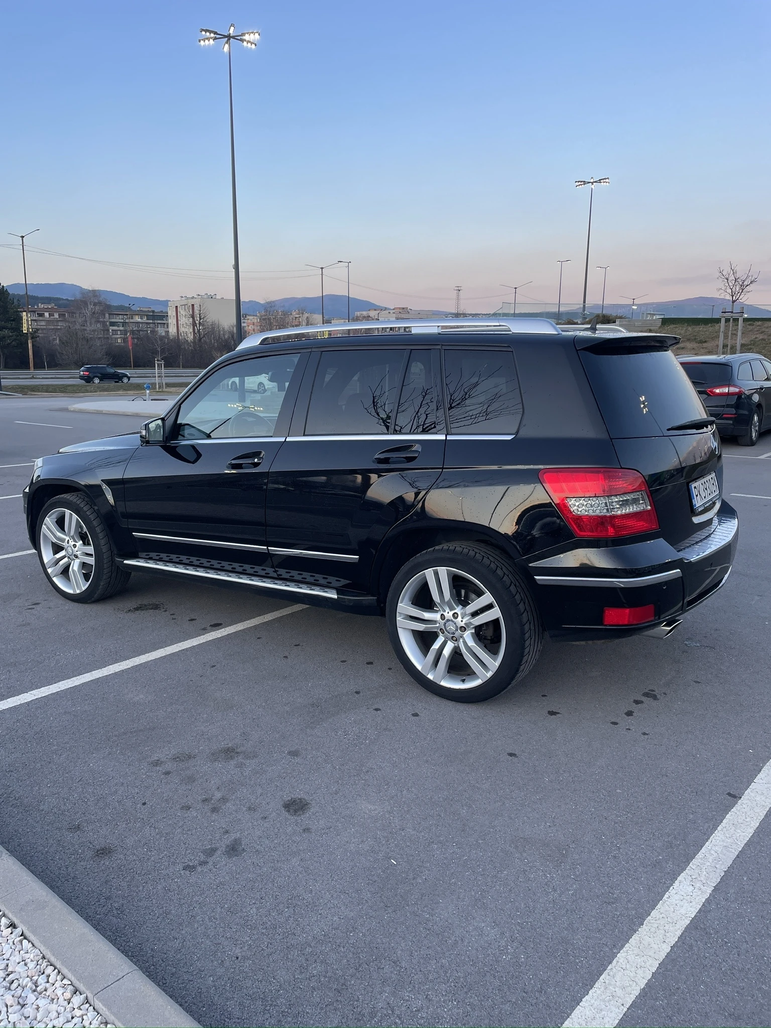 Mercedes-Benz GLK 320 cdi 4MATIC Sort pacet Harman/kardon, снимка 2 - Автомобили и джипове - 53778209