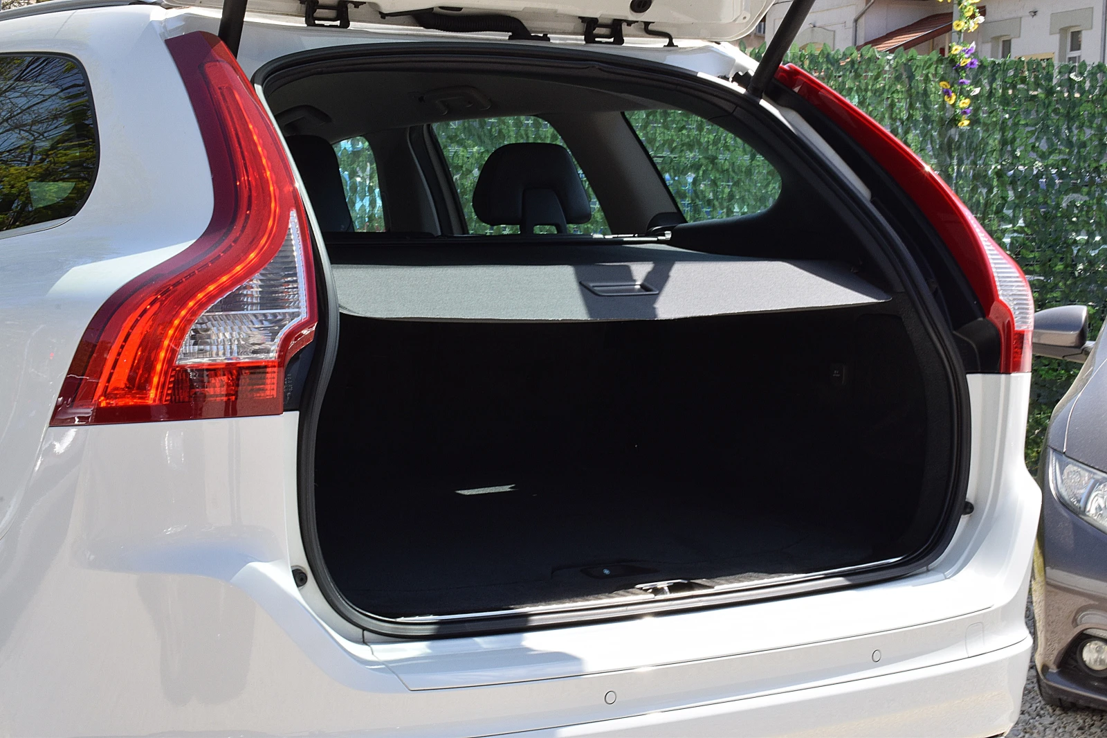 Volvo XC60 2.4/D5/205�.�/���������-LUX/���������/BLISS/LANE  | Mobile.bg � ����������� 6