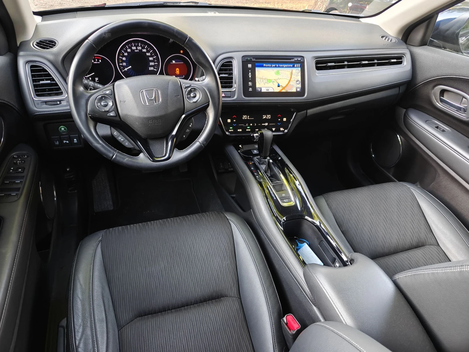 Honda Hr-v 1.5 130hp FACE, снимка 7 - Автомобили и джипове - 54670967