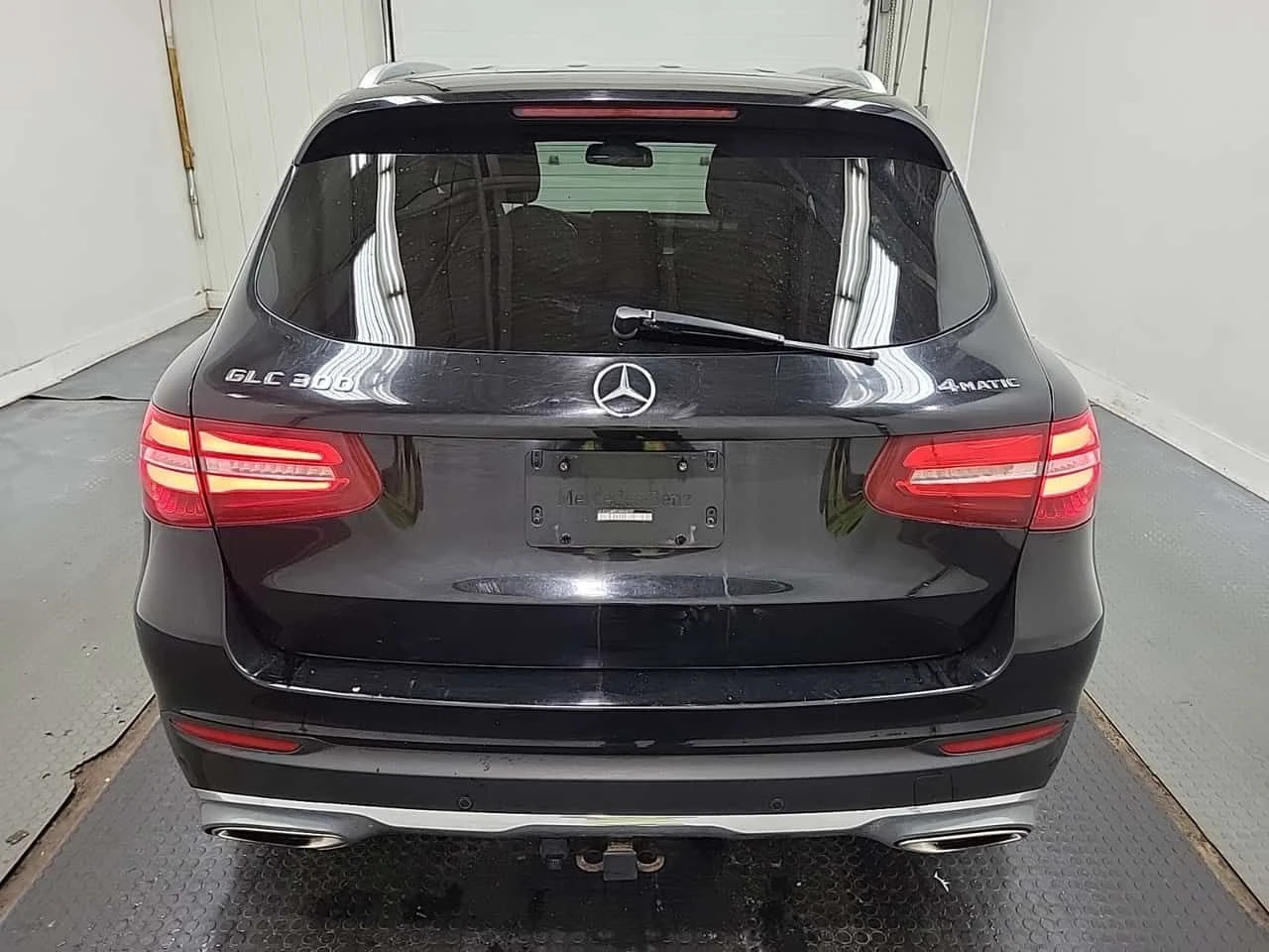 Mercedes-Benz GLC * 300 * CARFAX * ЦЕНА ДО БГ, снимка 4 - Автомобили и джипове - 54727681