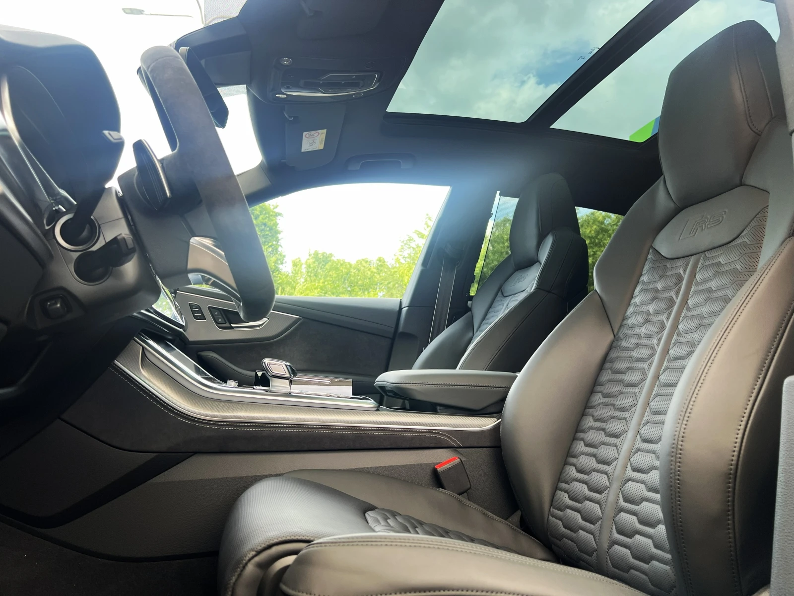 Audi RSQ8 PERFORMANCE / CERAMIC / B&O / HUD / PANO/ FACELIFT, снимка 9 - Автомобили и джипове - 55277955