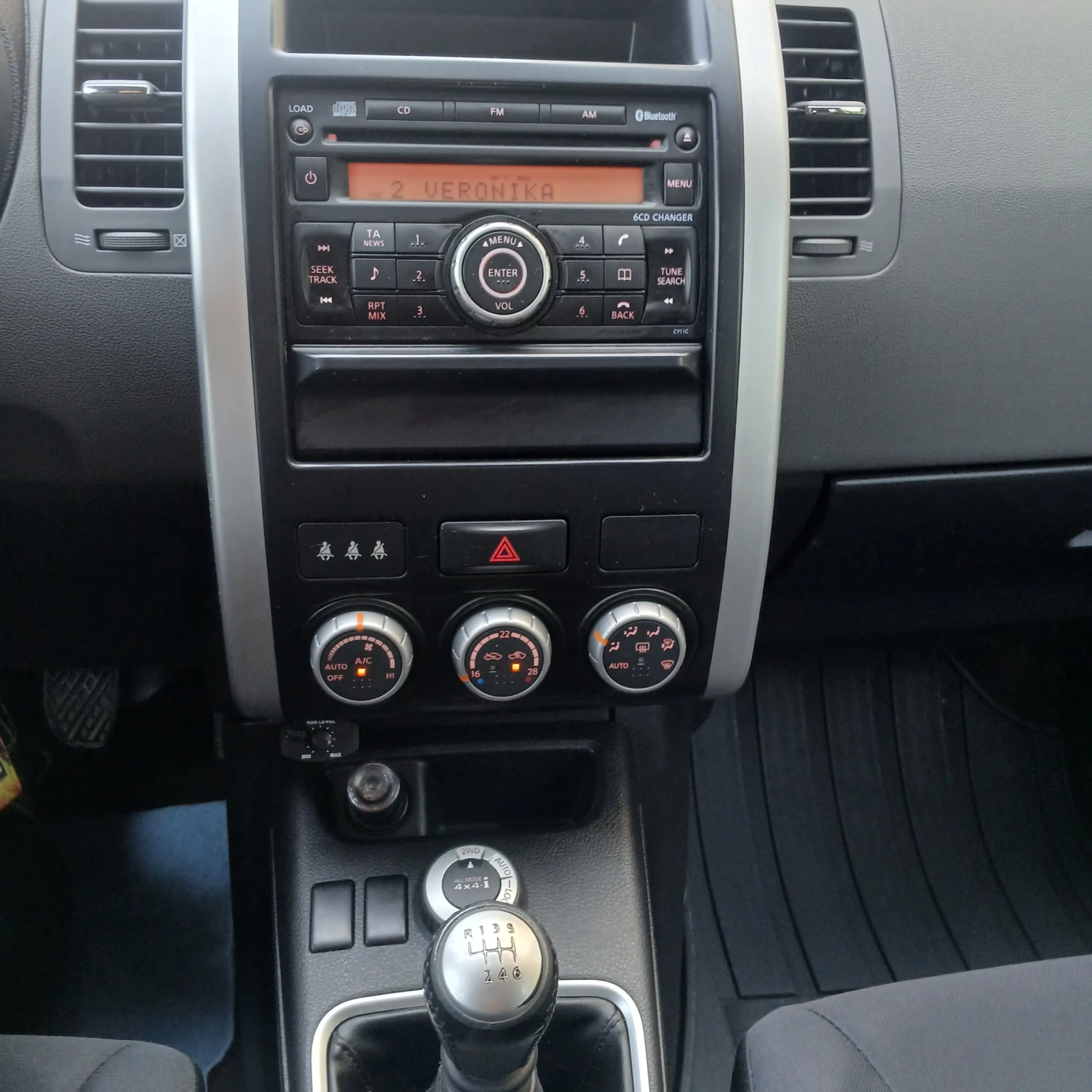 Nissan X-trail 6 СКОРОСТИ 4х4 , снимка 13 - Автомобили и джипове - 55498958