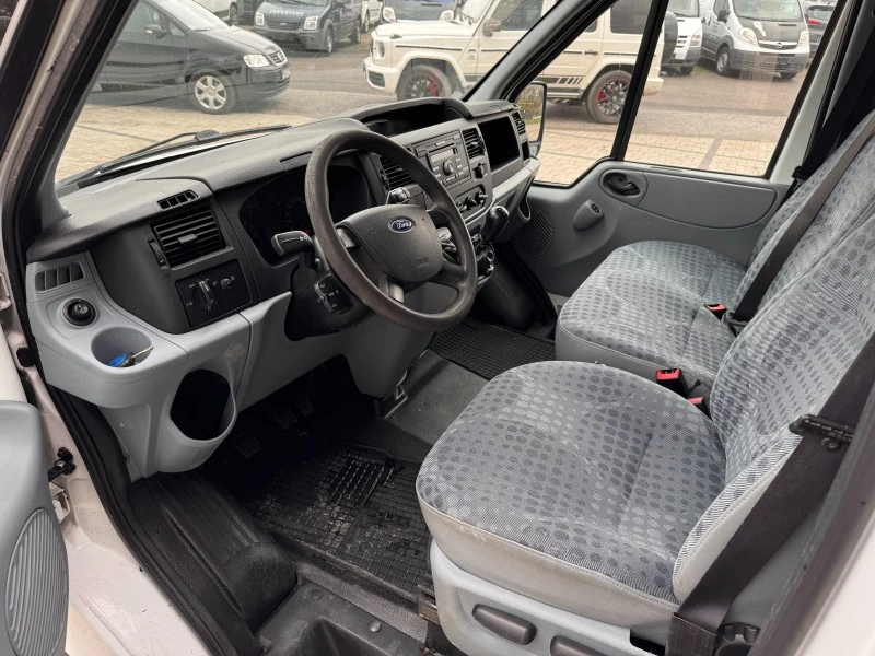 Ford Transit 2.2TDCI Климатик L1H1, снимка 10 - Бусове и автобуси - 43128641