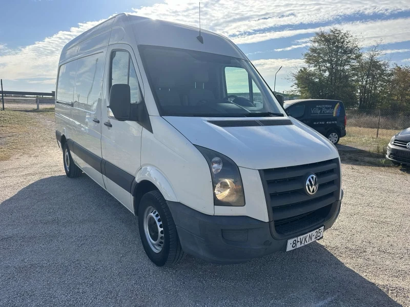 VW Crafter, снимка 2 - Бусове и автобуси - 47607308