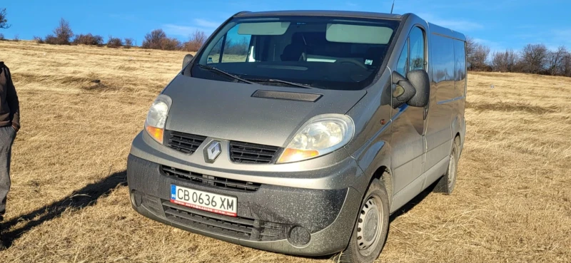 Renault Trafic, снимка 2 - Бусове и автобуси - 49361700