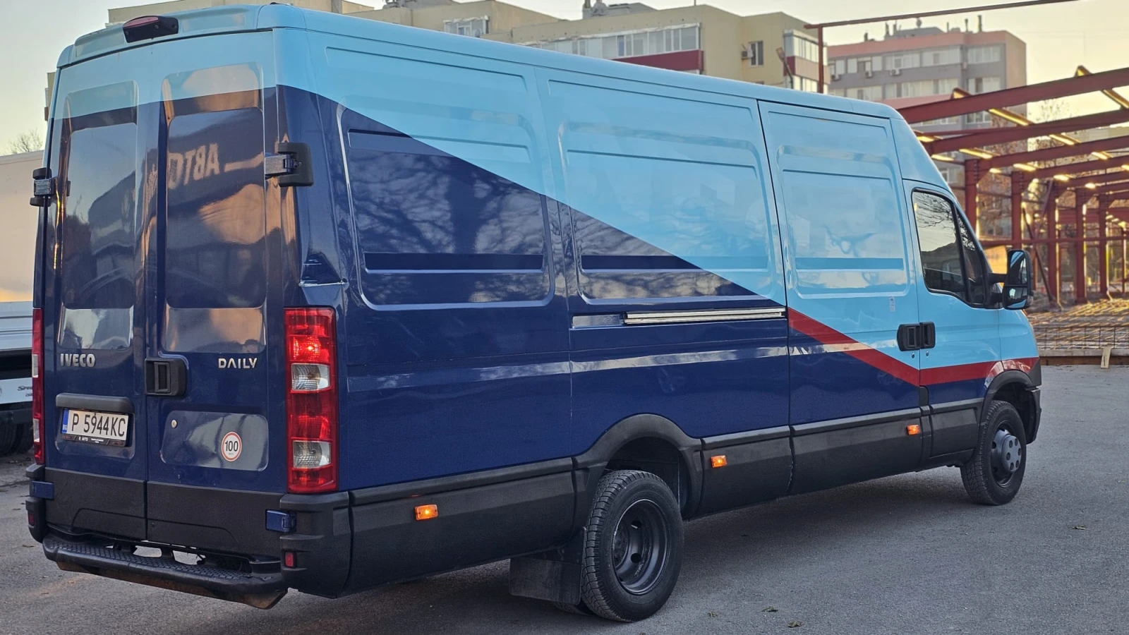 Iveco Daily 40c15 MAXI 3.0D 6SP-3.5Т РЕГ.-ТОП СЪСТ.-ЛИЗИНГ - изображение 6