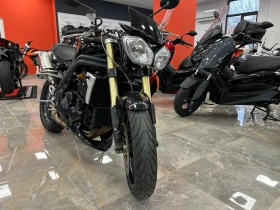     Triumph Speed Triple 1050cc.