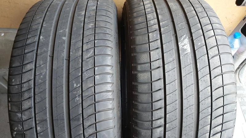 Гуми Летни 275/40R19, снимка 1 - Гуми и джанти - 28771050