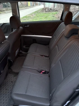 Toyota Corolla verso 1.6 facelift , снимка 13