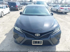 Toyota Camry 2.5l Se Nightshade Edition, снимка 12