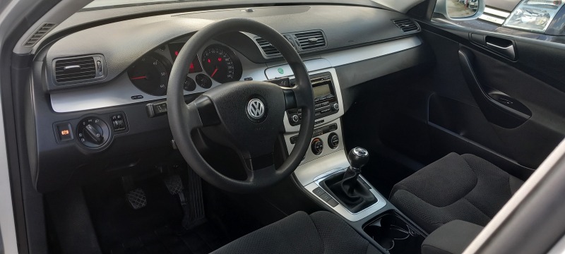 VW Passat 2.0 TDI COMMON RAIL, снимка 6 - Автомобили и джипове - 42947412