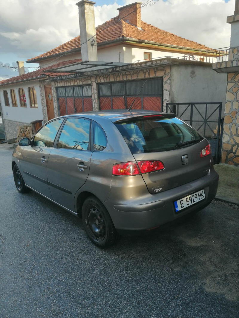 Seat Ibiza, снимка 4 - Автомобили и джипове - 46415425