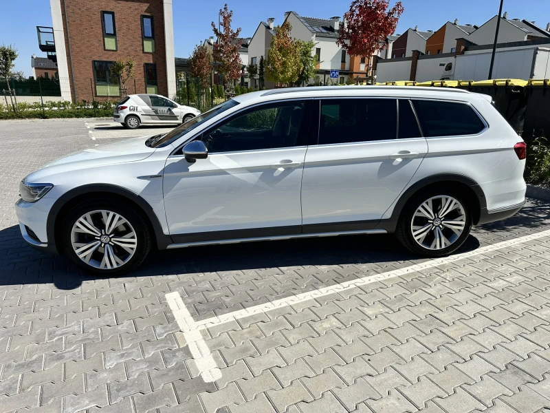 VW Alltrack Porsche leasing, Digital cockpit, снимка 4 - Автомобили и джипове - 47406665