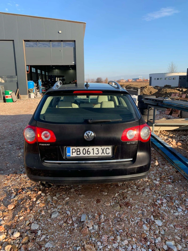 VW Passat, снимка 2 - Автомобили и джипове - 48375679